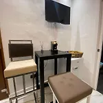 Mada's Deluxe * Bari