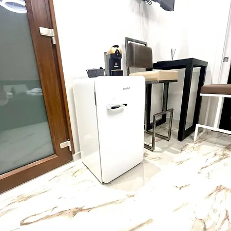 Mada's Deluxe Apartmán Bari