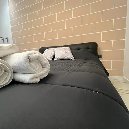 Mada's Deluxe Apartment